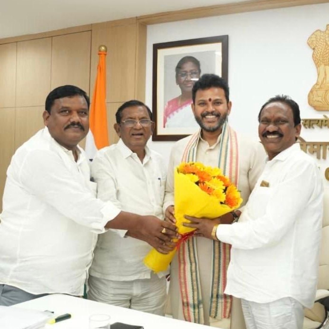 వరంగల్ విమానాశ్రయ ప్రాజెక్టు పనులును వేగవంతం చెయ్యాలి  - Additional Image