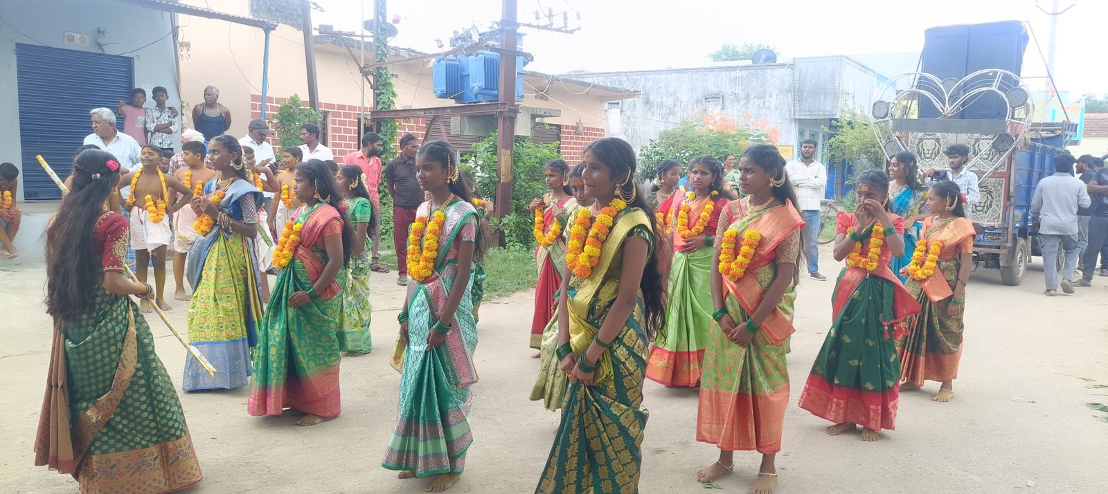 ఇల్లందలో బోనాల సంబురం..  - Additional Image
