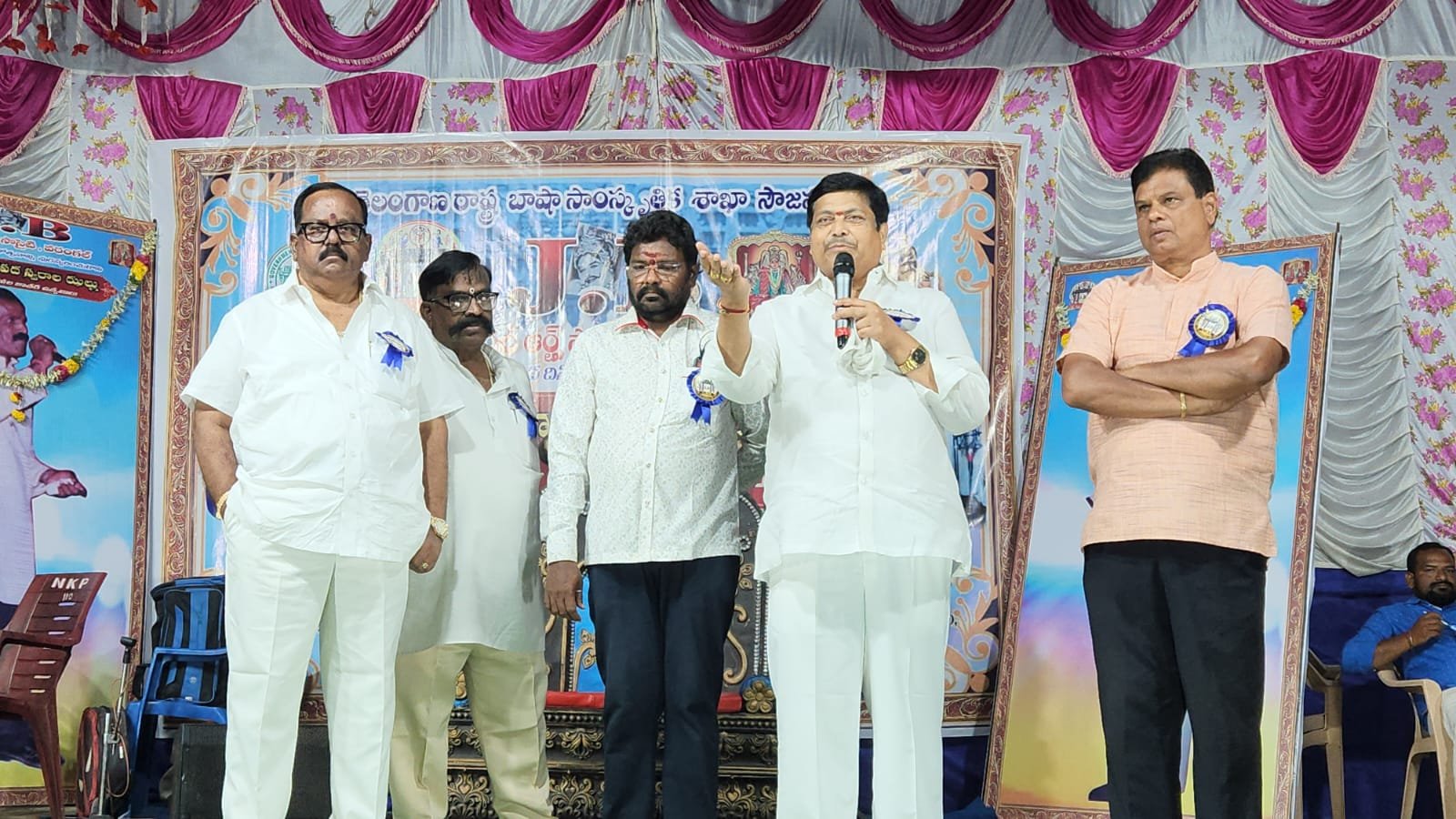 కళాకారుల ప్రతిభ సమాజానికి ఎంతో అవసరం - Additional Image