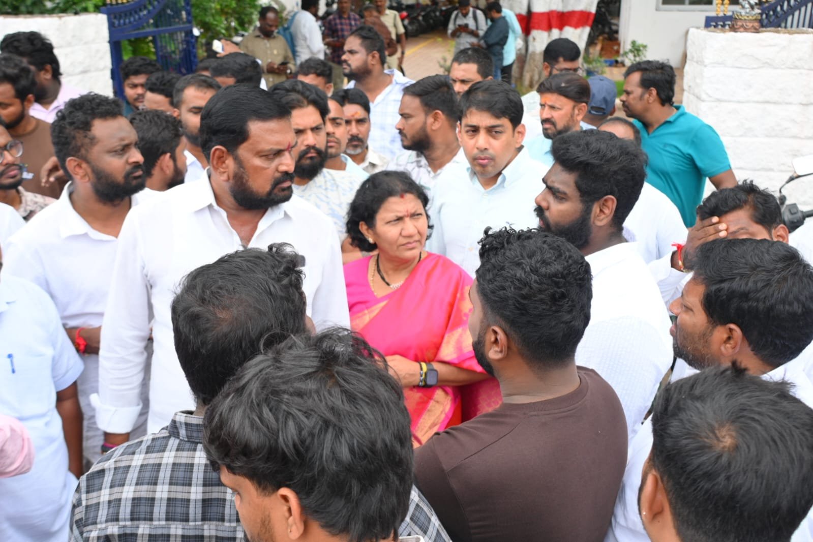 వరంగల్ పశ్చిమ ఎమ్మెల్యే ఎవరు..? నాయిని... అల్లుడా - Additional Image