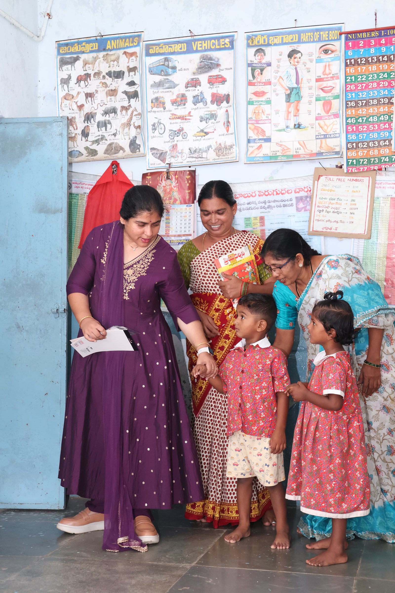 ఒక్కరోజు ఉపాధ్యాయురాలిగా కలెక్టర్ సత్య శారద - Additional Image