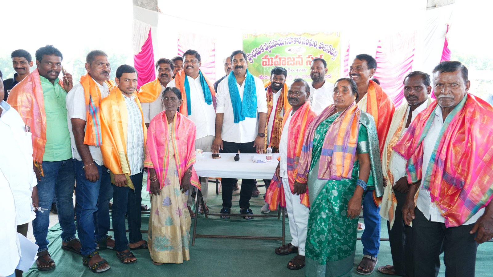 రైతులకు సేవలందించడమే పీఏసీఎస్‌ల లక్ష్యం కావాలి - Additional Image