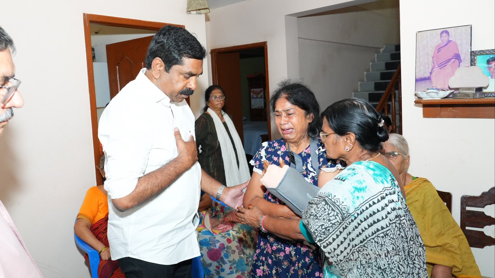 మంచి మిత్రుడిని కోల్పోవడం బాధాకరం - Additional Image