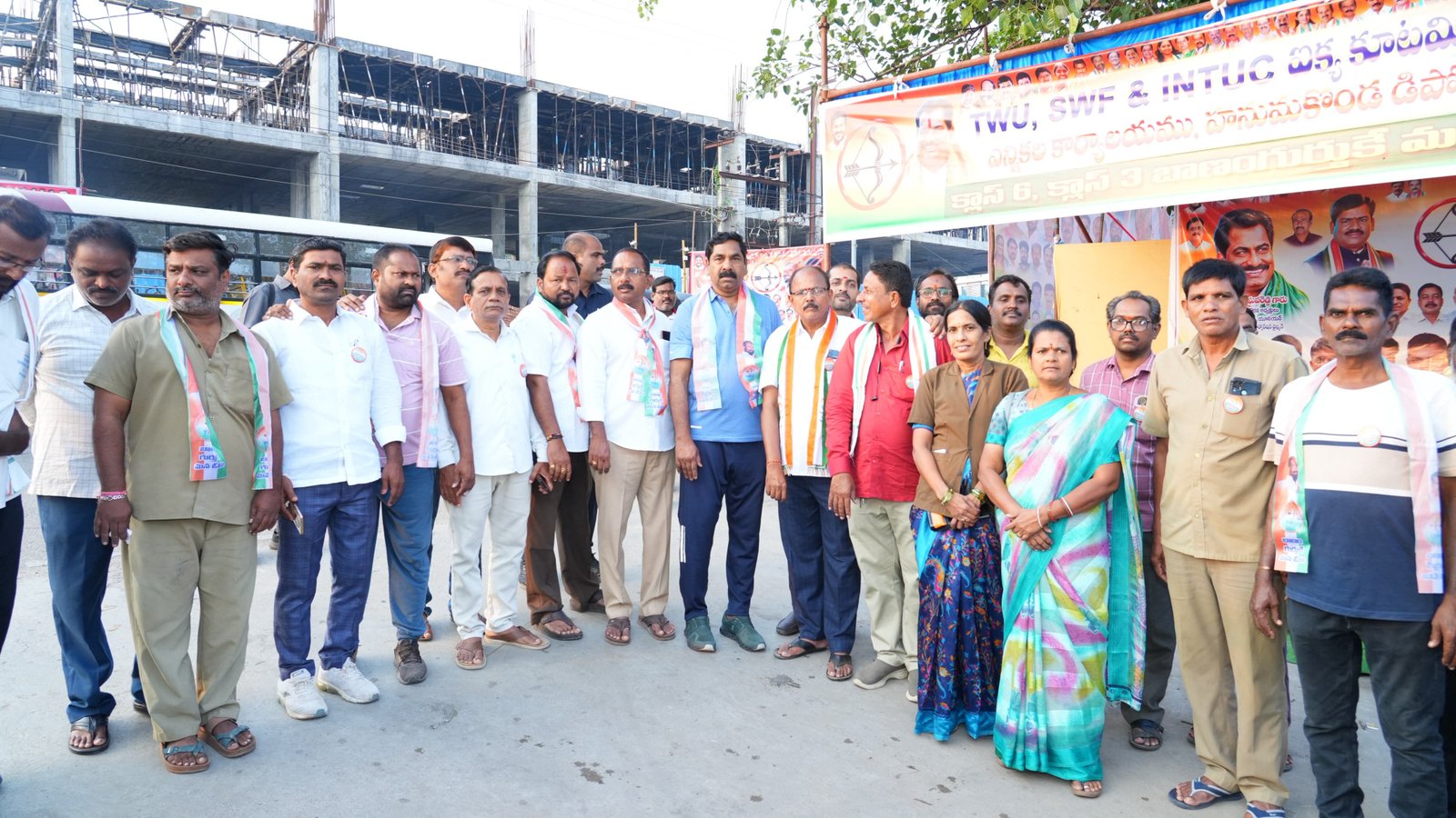 కార్మికుల హక్కుల కోసం ఐక్యంగా ముందుకు సాగాలి - Additional Image